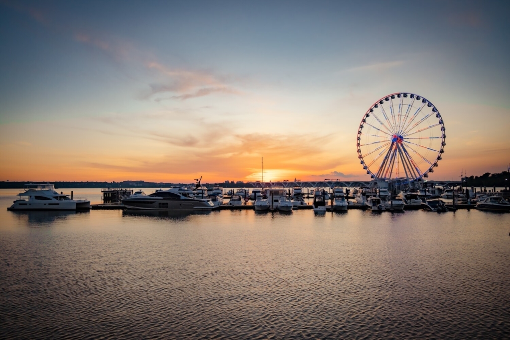National Harbor - shutterstock TRIPLIGHT